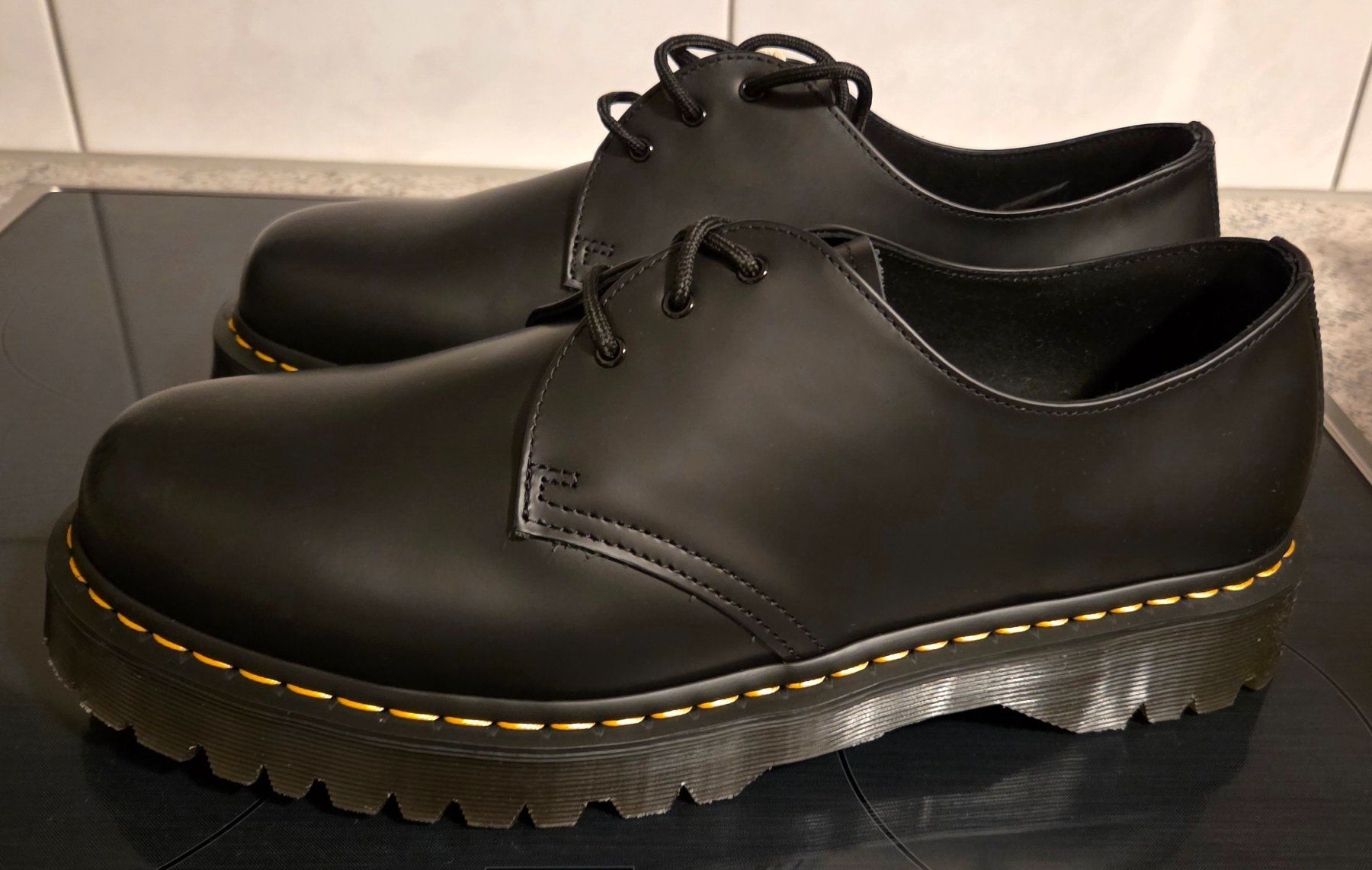 Dr. Martens Scarpe da uomo: Dr.Martens Schuhe – Nuovo e nell'imballaggio originale da Zofingen venduto da superfanky 1