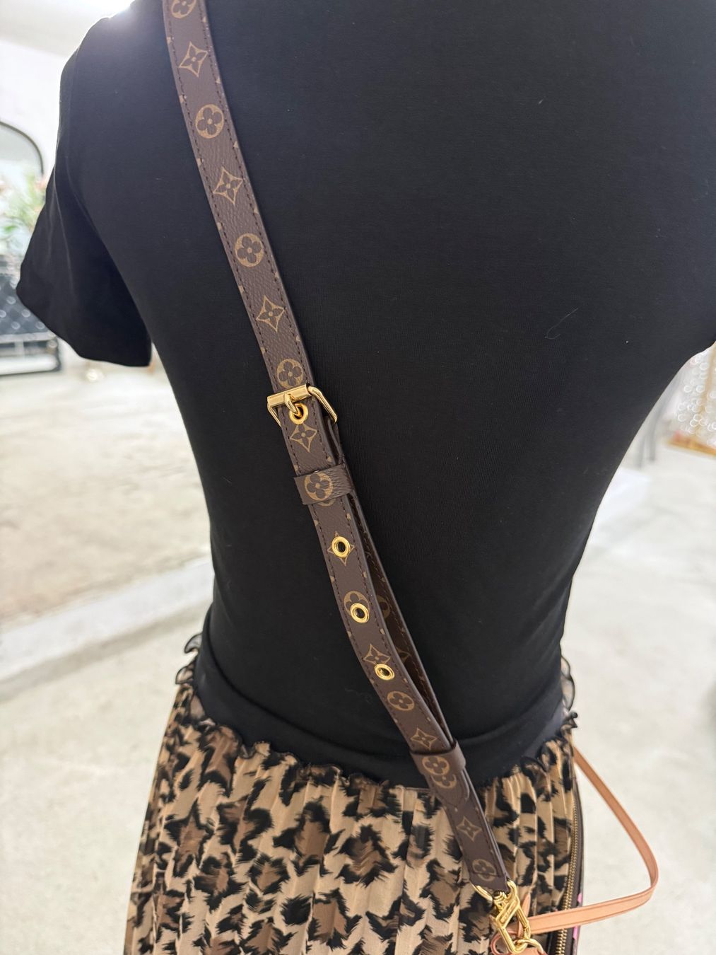 Louis Vuitton Altro in  Abbigliamento & Accessori: Louis Vuitton Schultergurt 2 cm – Nuovo (secondo la descrizione) da Lutzenberg venduto da Schatzkiste88 3