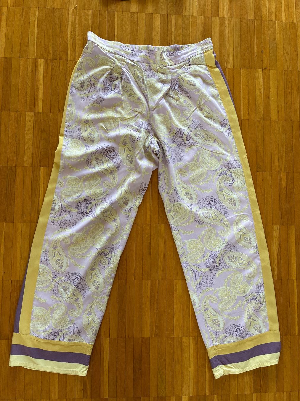 Beldona Negligees & Pigiami: Pyjama Beldona – Usato da Zürich venduto da Tanikole 2