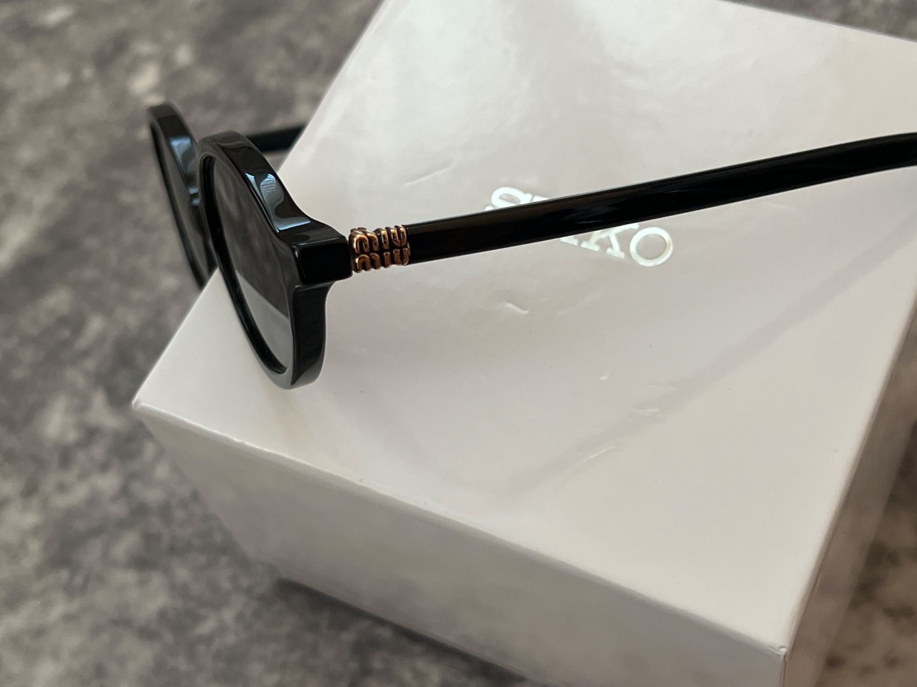 Occhiali & Lenti: Miu Miu Sonnenbrille – Nuovo (secondo la descrizione) da Wattwil venduto da IBiDaFurDi 3