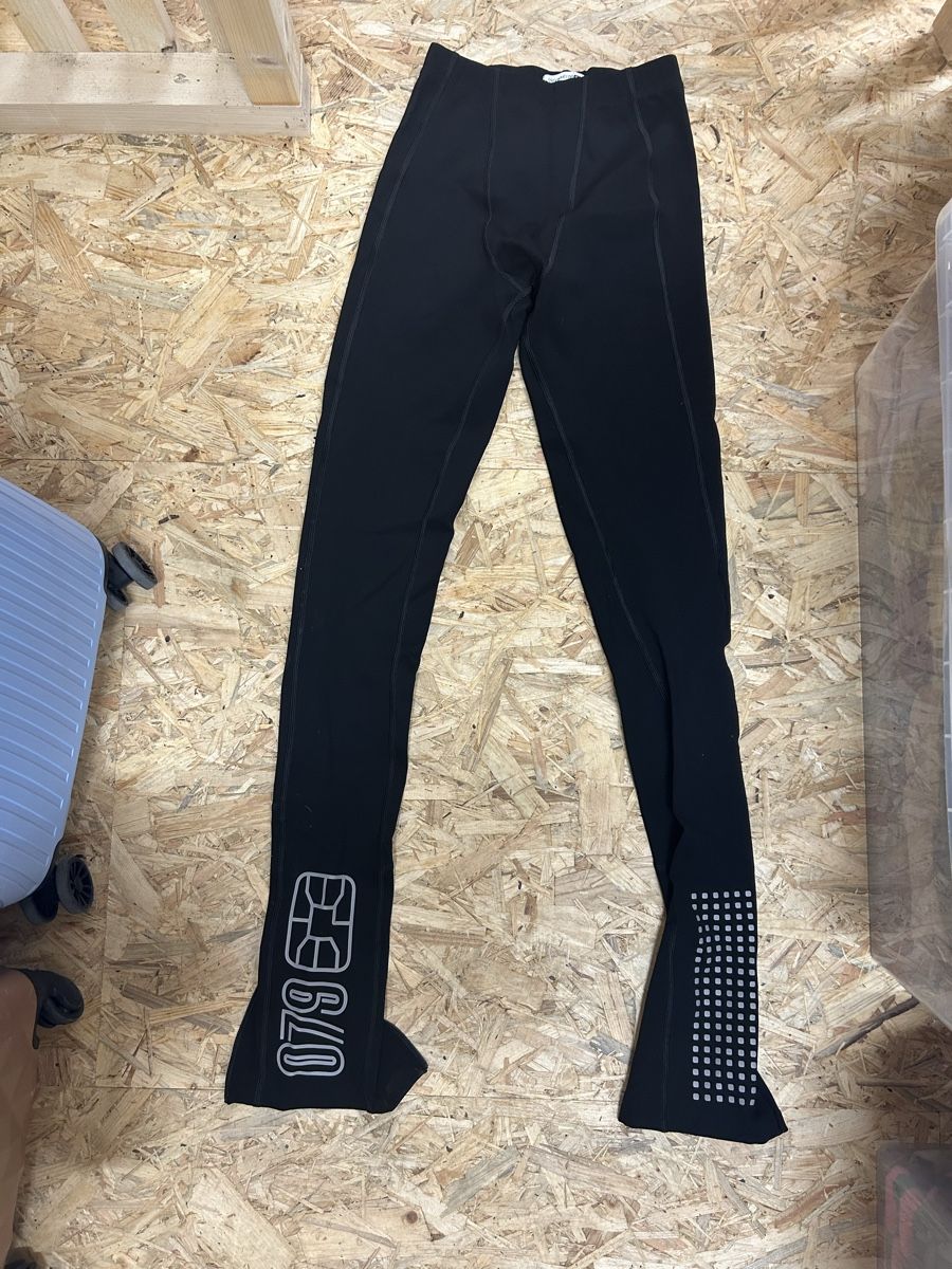 Leggings: 079creates leggins flared in black  – D'occasion à Zürich par ori_9dcy 1