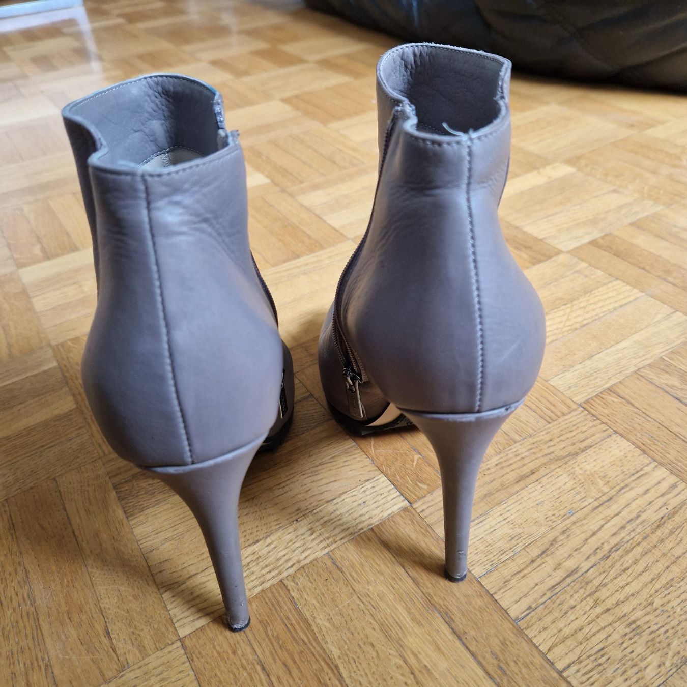 Damenschuhe: Bottines cuir Le Silla taupe 36 – Gebraucht aus Onex von AF. 5