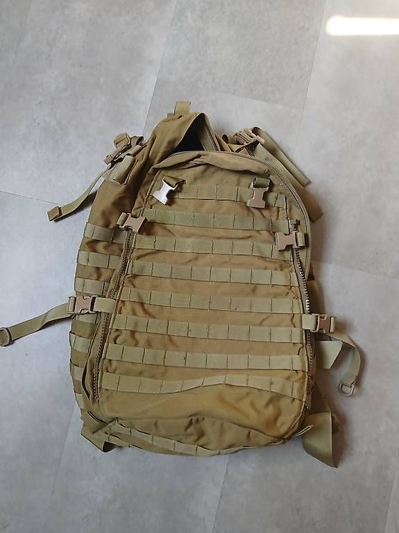 Zaini: Bellum Designs Assault Pack – Usato da Rothenfluh venduto da tho_rly2 4