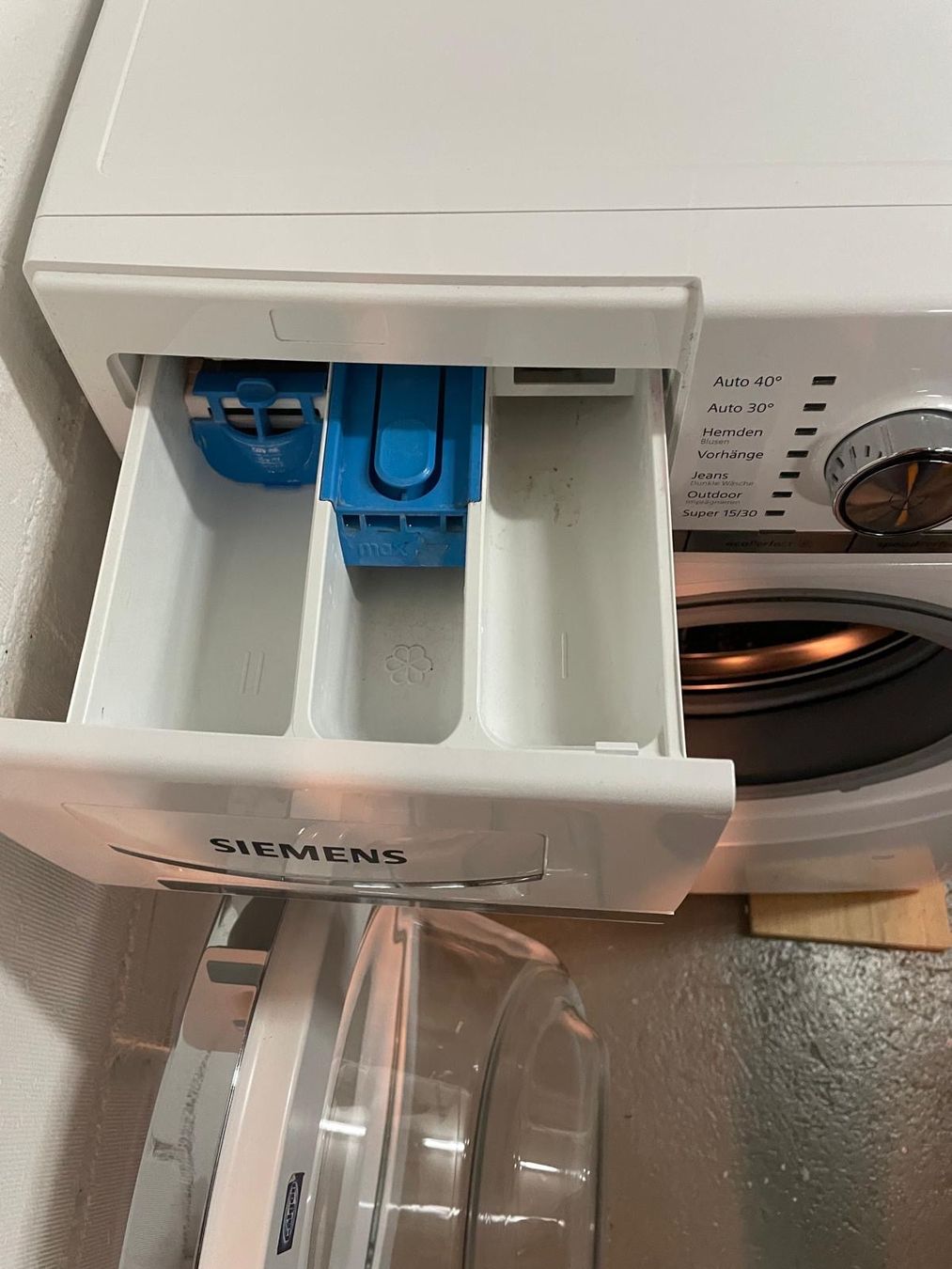 Siemens Lavatrici: Siemens 7Kg Waschmaschine – Usato da Uznach venduto da Nashorn6 1