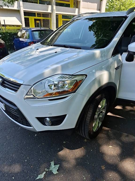 Automobili: Familien Auto mit wenig Kilometer  – Usato da Baar venduto da Djordjo 1