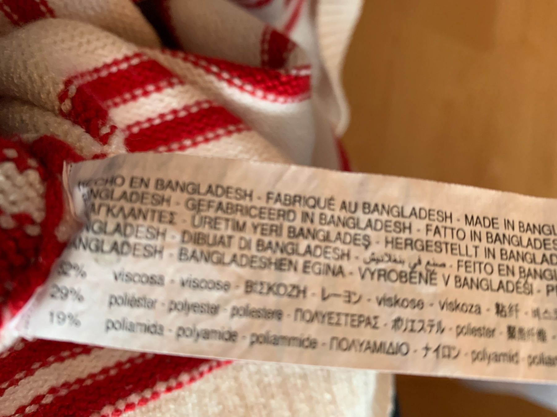 Stradivarius Tops: Joli pull Stradivarius taille xs – Gebraucht aus MEYRIN von Gwendo10 3