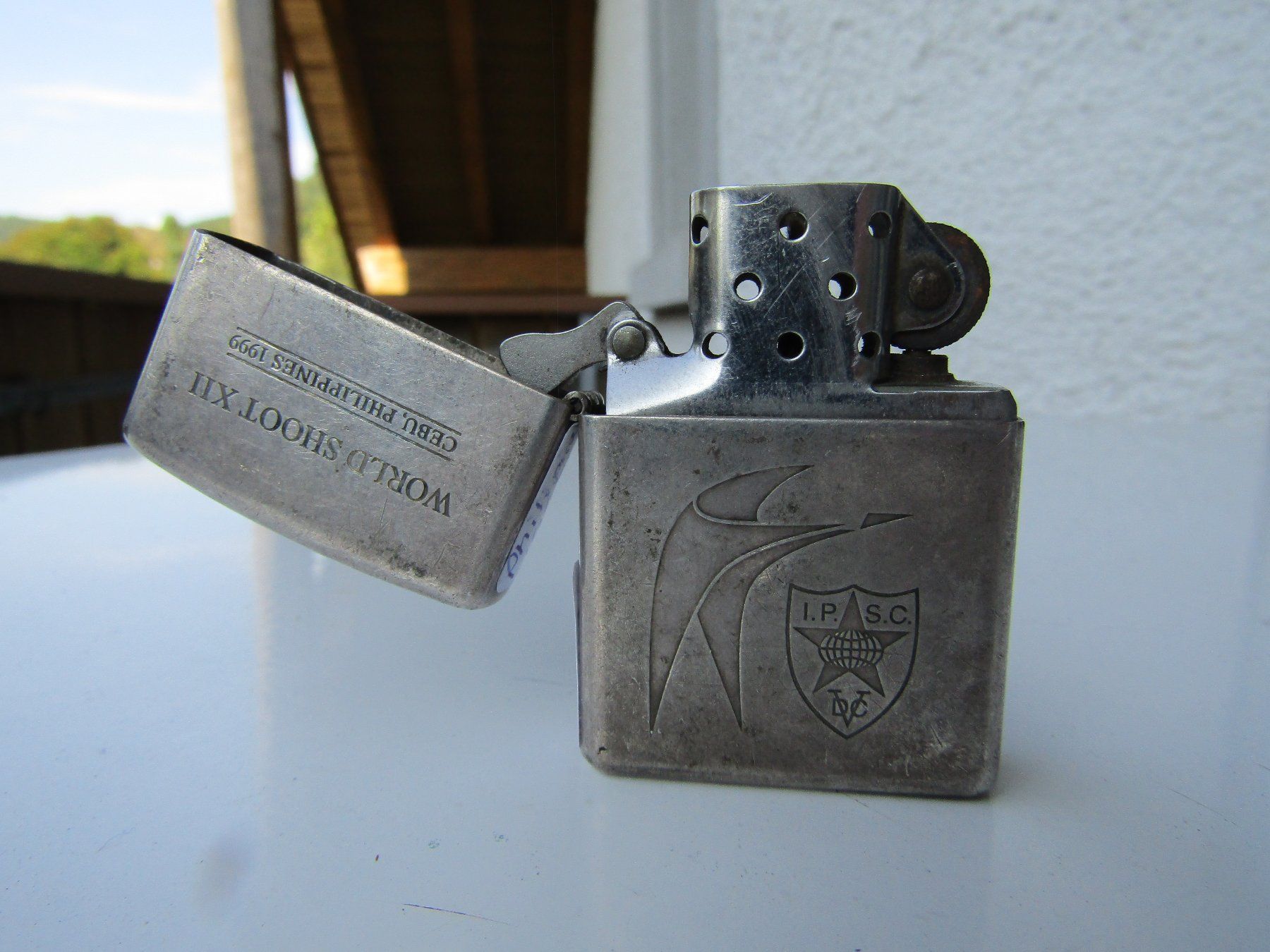 Zippo Feuerzeuge: Zippo Feuerzeug Original versilbert World Shoot XII – Gebraucht aus Wädenswil von tome70 5