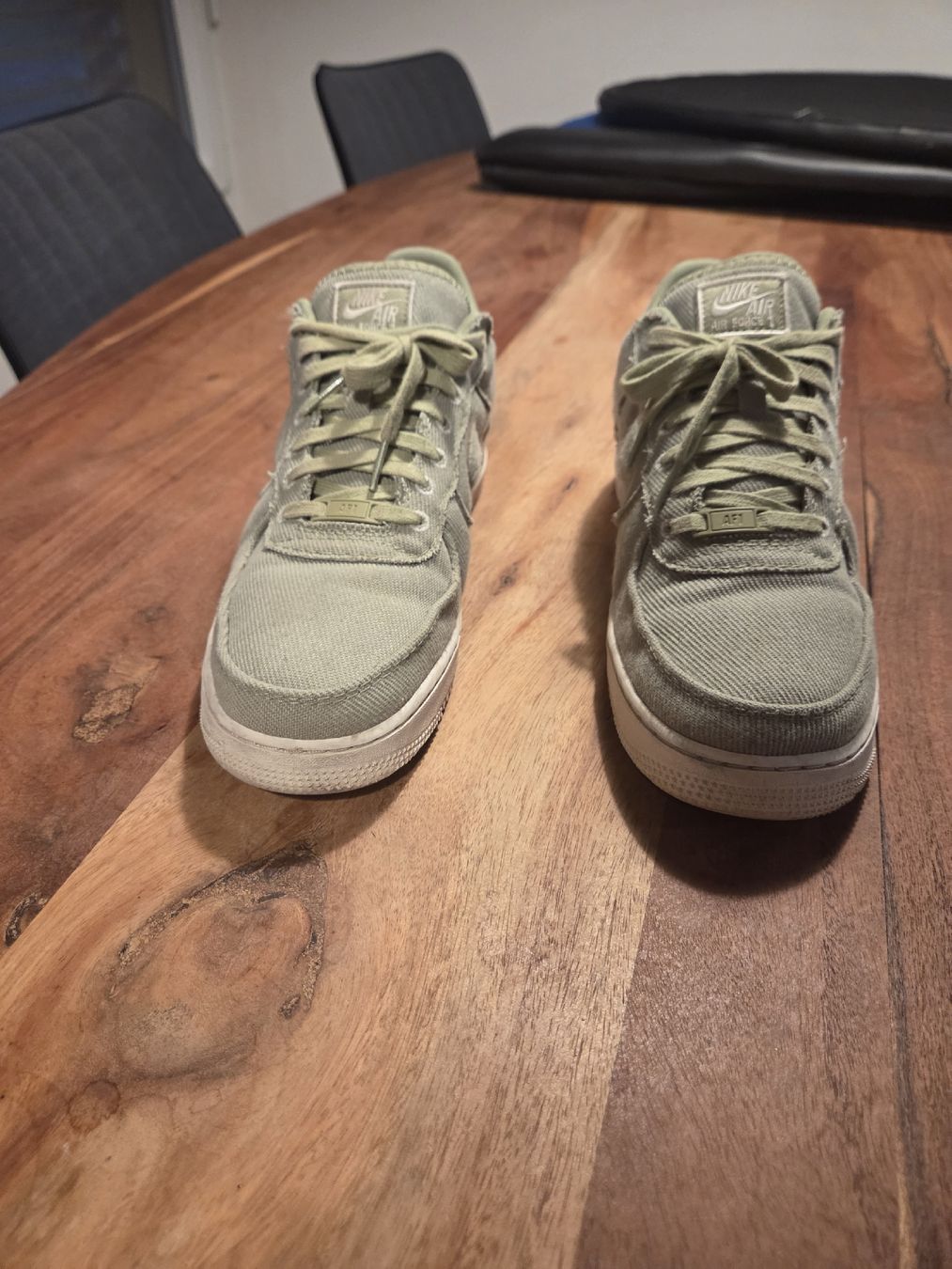 Nike Chaussures hommes: Baskets Nike Air Force 1 vert olive taille 45 – D'occasion à Arconciel par oli_pd2h 4