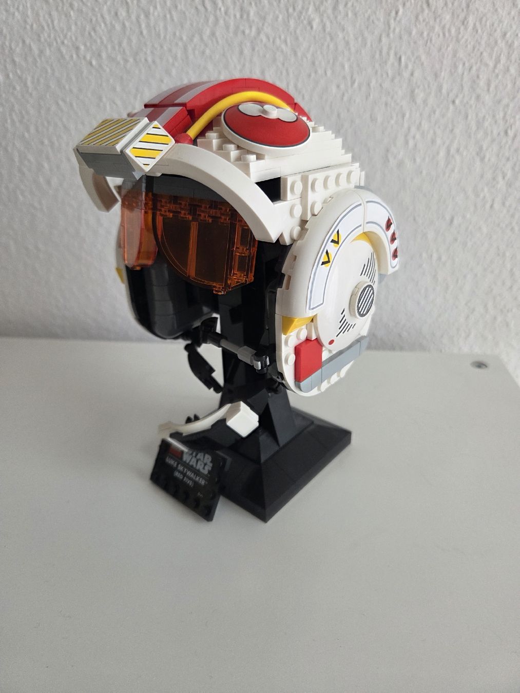 Lego Baukästen: LEGO Luke Skywalker Red Five Helmet 75327 – Gebraucht aus Bonstetten von Emily 3