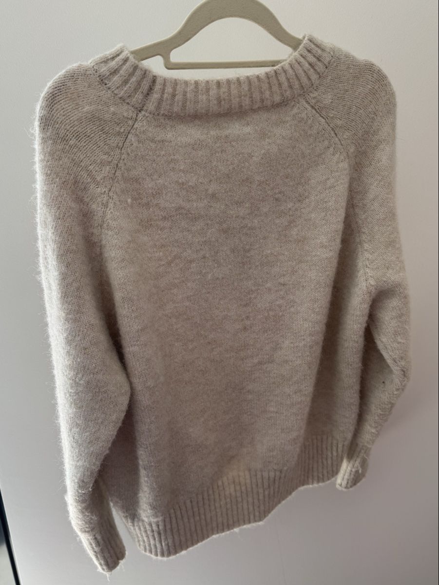 Pullover & Sweatshirts: Cremefarbener Strickpullover mit Bordeaux-Schleife – Gr. S  – Gebraucht aus Zürich von di_archive 1