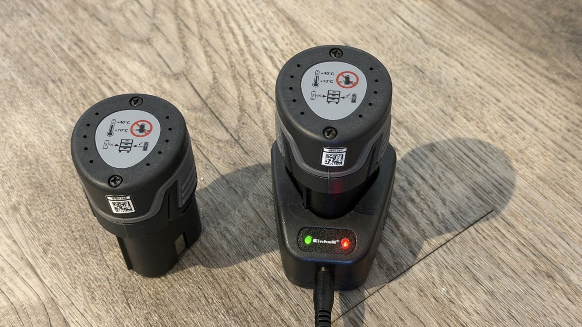 Einhell Alle Werkzeuge: Einhell Tool-Set Akkuschrauber Multfunktion-Schleif + Lampe – Gebraucht aus Pfeffingen von AuktionatorX 7