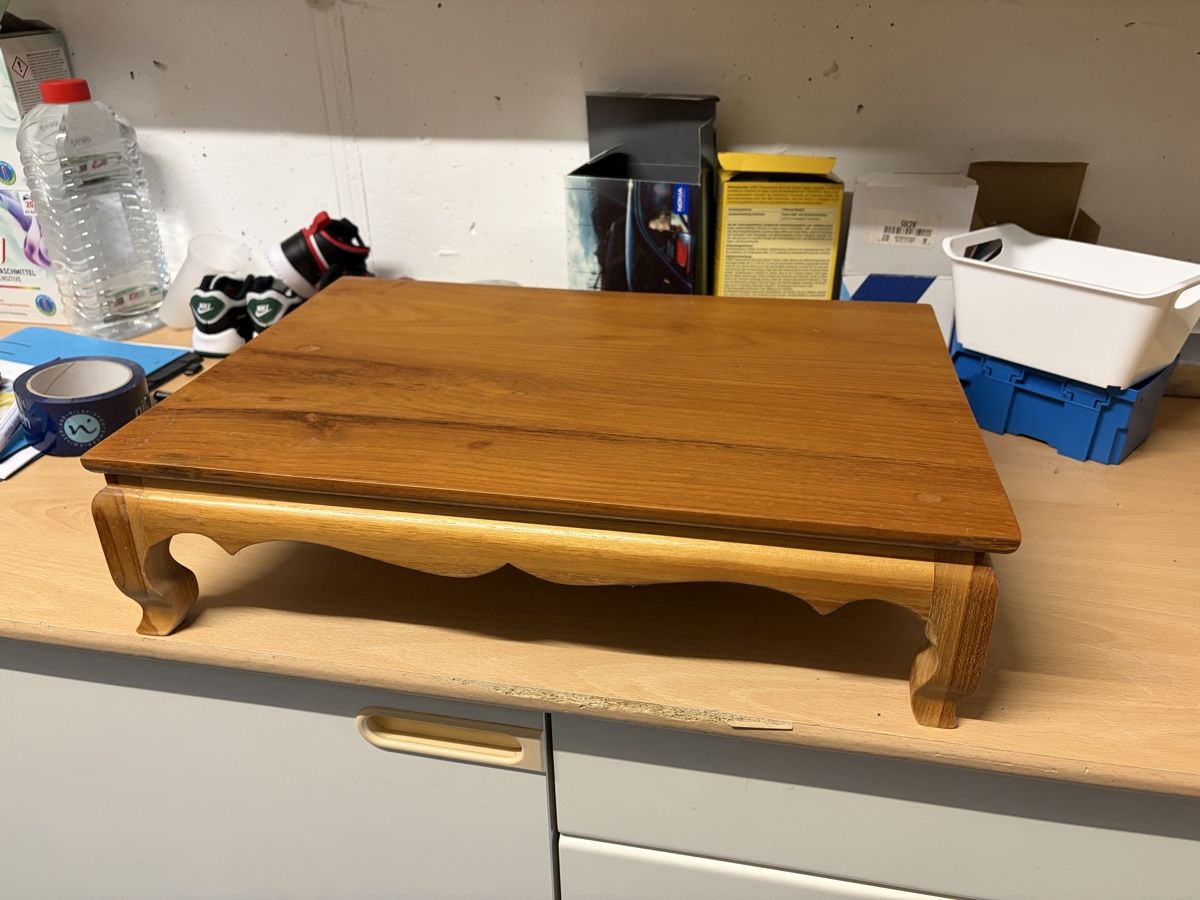 Tische: Bonsai Tisch / Display Holz – Gebraucht aus Wittenbach von therealmoonstone