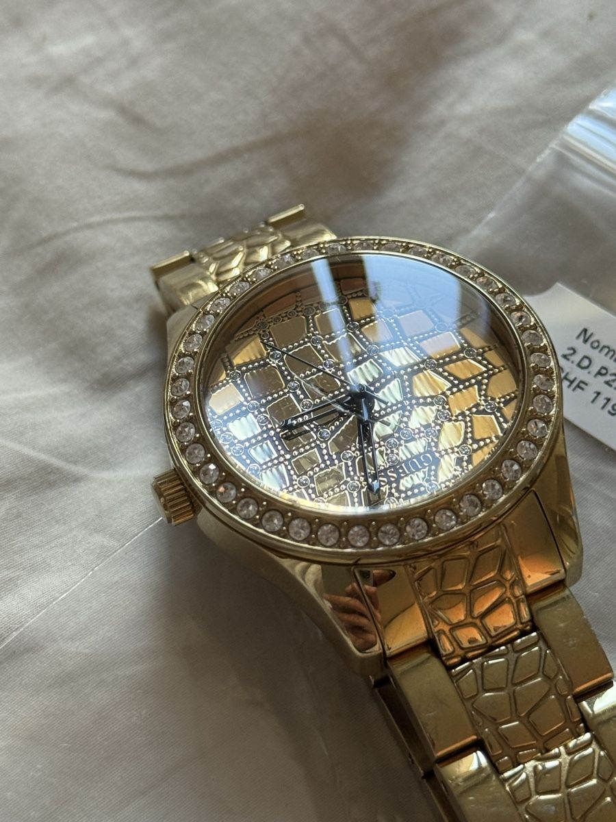 Guess Uhren: Guess Uhr – Gebraucht aus Zürich von yneez 3