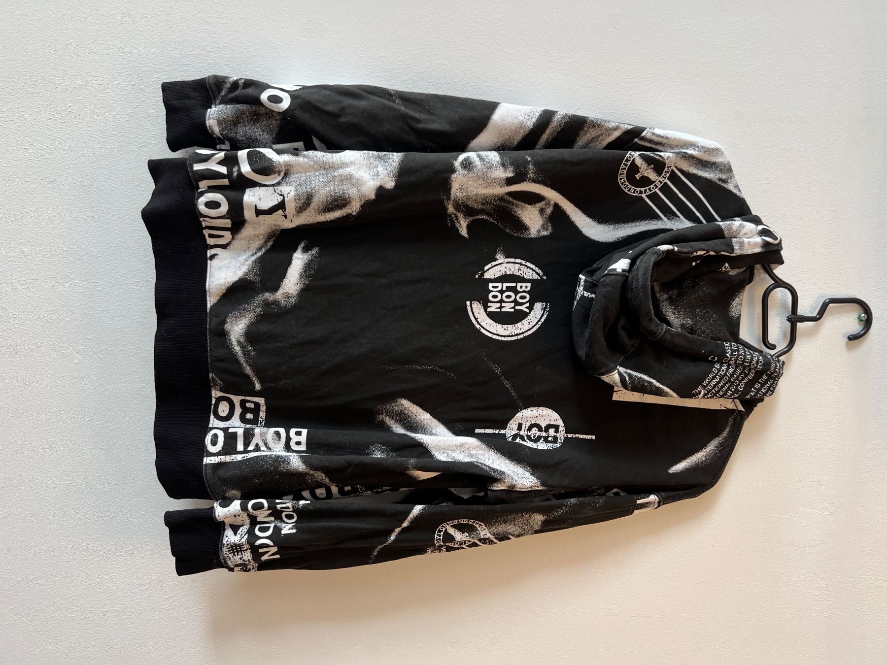 Pullover & Sweatshirts: BOY LONDON Hoodie – Neu (gemäss Beschreibung) aus Schlieren von svenbaettig 1