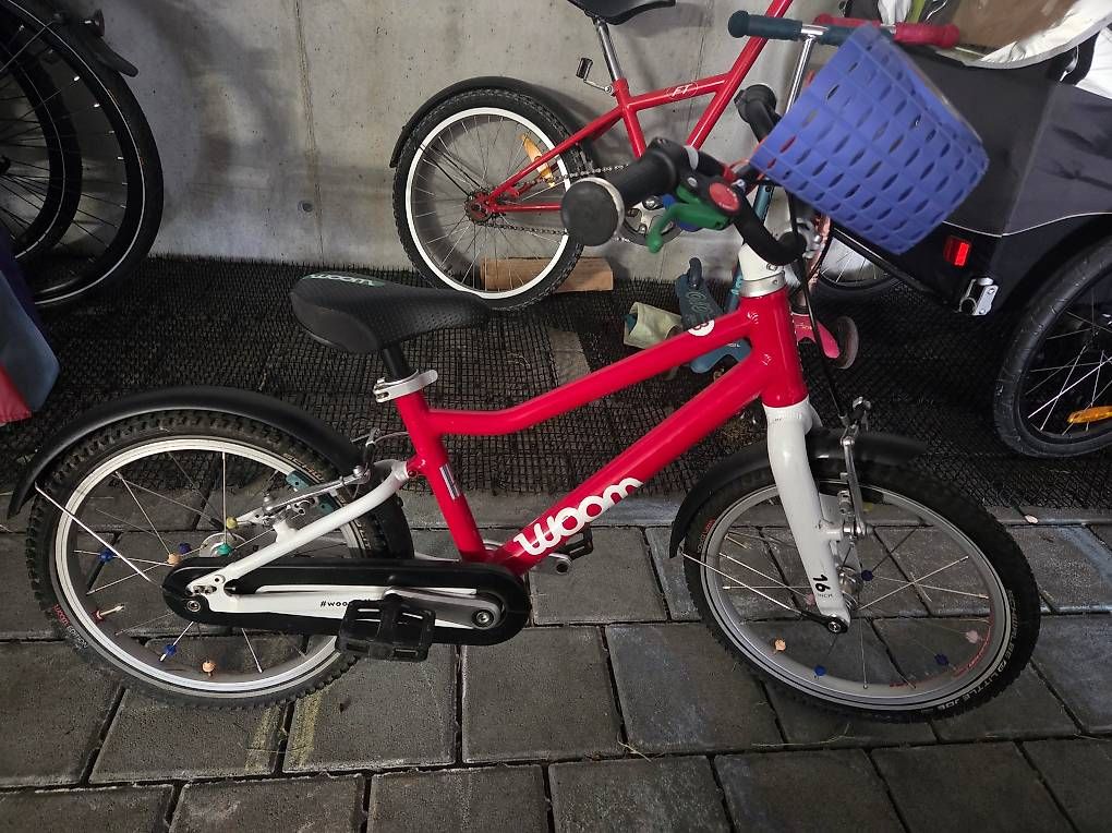 Biciclette: woom 3 rot mit Zubehör  – Usato da Rieden SG venduto da Yogu
