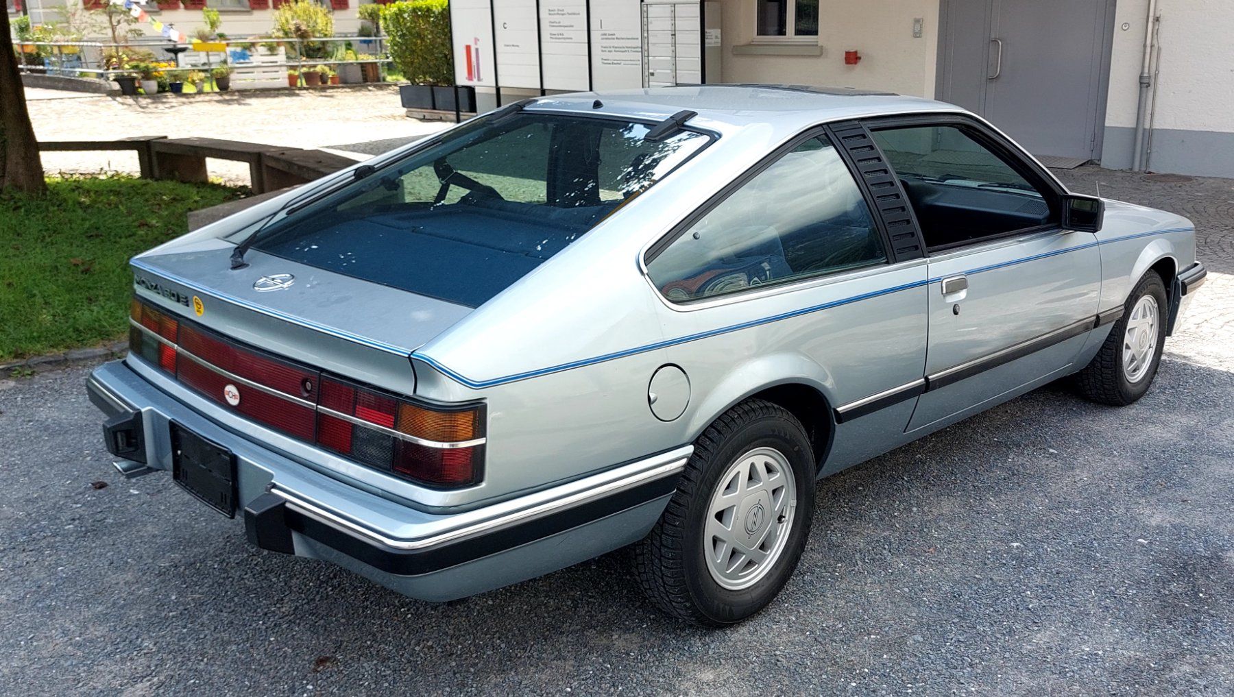 Opel Autos: OPEL MONZA 3.0 E – D'occasion à Buchs/SG par rockresort 1