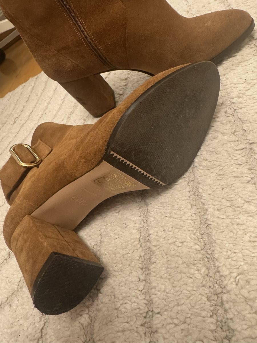 Hugo Boss Scarpe da donna: New HUGO boots size 37 – Nuovo (secondo la descrizione) da Thalwil venduto da Iconicfashion 2
