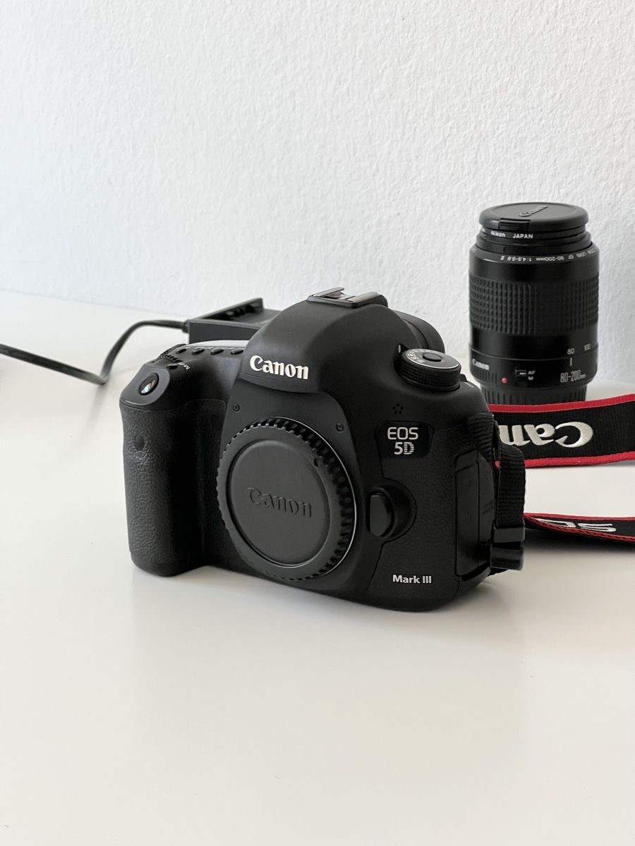 Canon Fotocamera: Canon EOS 5D Mark III + objectif 80-200mm + accessoires – Usato da Vevey venduto da neflon1te