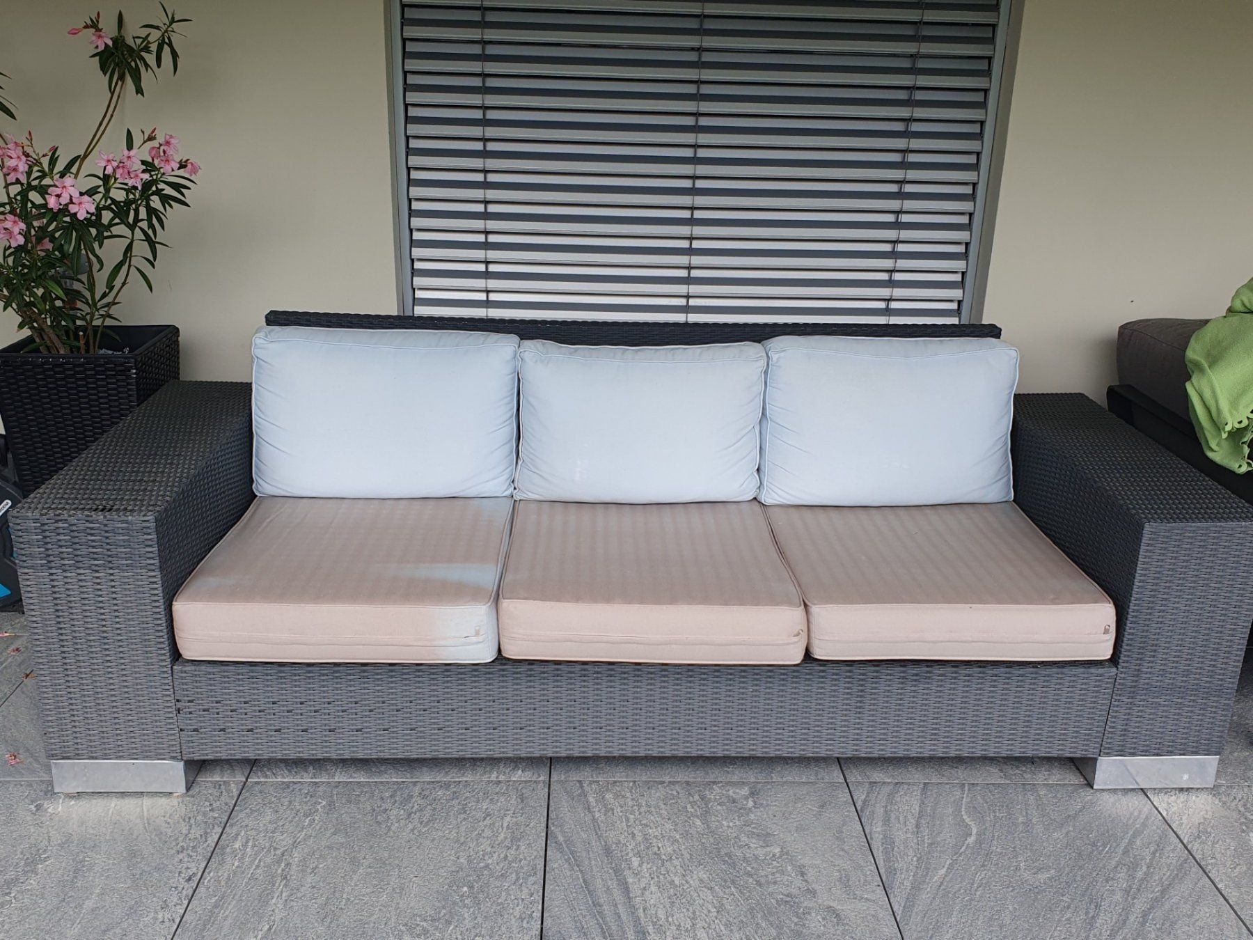 Divani: Gartensofa Rattanoptik gebraucht – Usato da Oetwil am See venduto da Openairbar 2