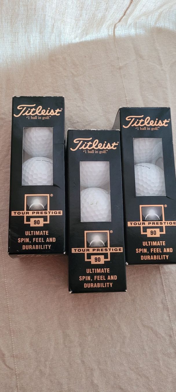 Titleist Palloni: Lot balles de golf – Nuovo e nell'imballaggio originale da Vevey venduto da lba_dd82