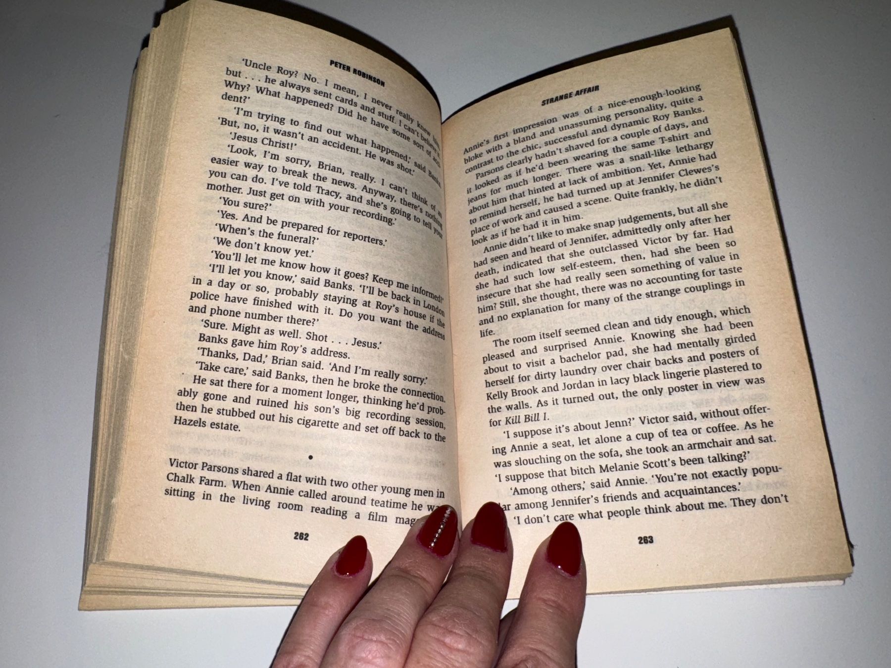 Libri: NOVEL: Peter Robinson, Strange affair – Usato da Grosswangen venduto da English_books 6