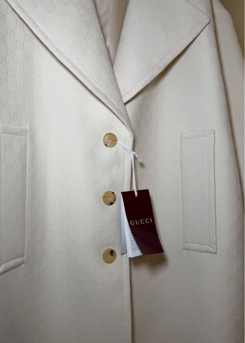 Gucci Cappotti: Gucci Beige Wool Coat - Size 38, New with Tag. – Nuovo e nell'imballaggio originale da Thonex venduto da Lux_brands01 2