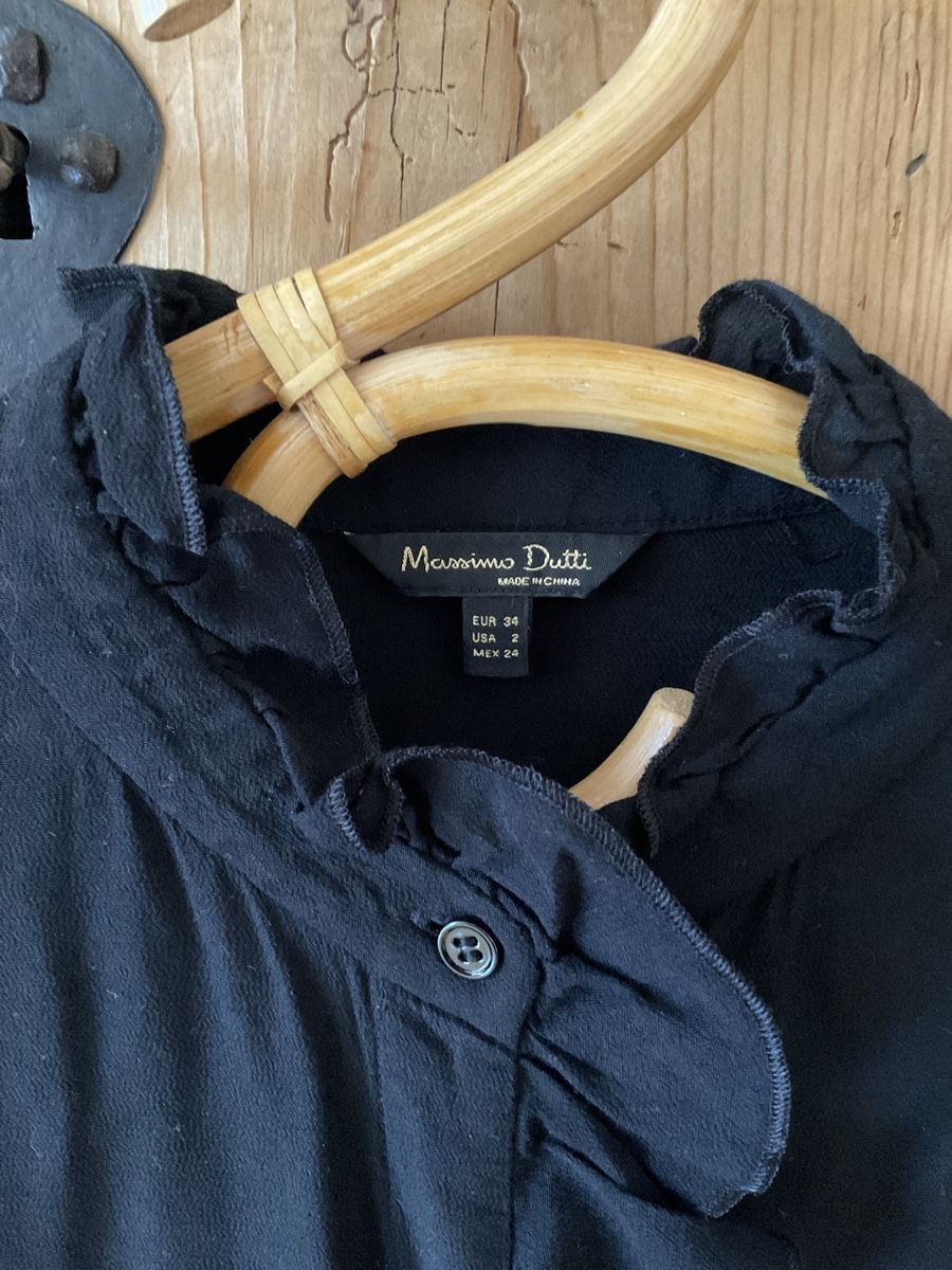 Massimo Dutti Chemisiers: Bluse Massimo Dutti Schwarz mit Rüschen Gr. 36 – D'occasion à Sagogn par barosella 1