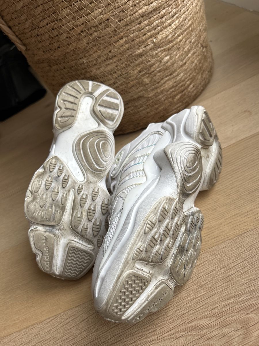 Adidas Scarpe da donna: Weisse Adidas Sneaker, Grösse 38 mit Halogen-Details – Usato da Basel venduto da LeoLou11 5