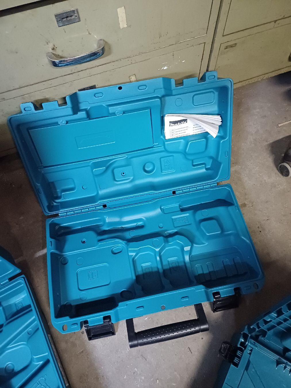 Valigie: 3 Makitakoffer Leer – Usato da Wangenried venduto da Recycler94 8