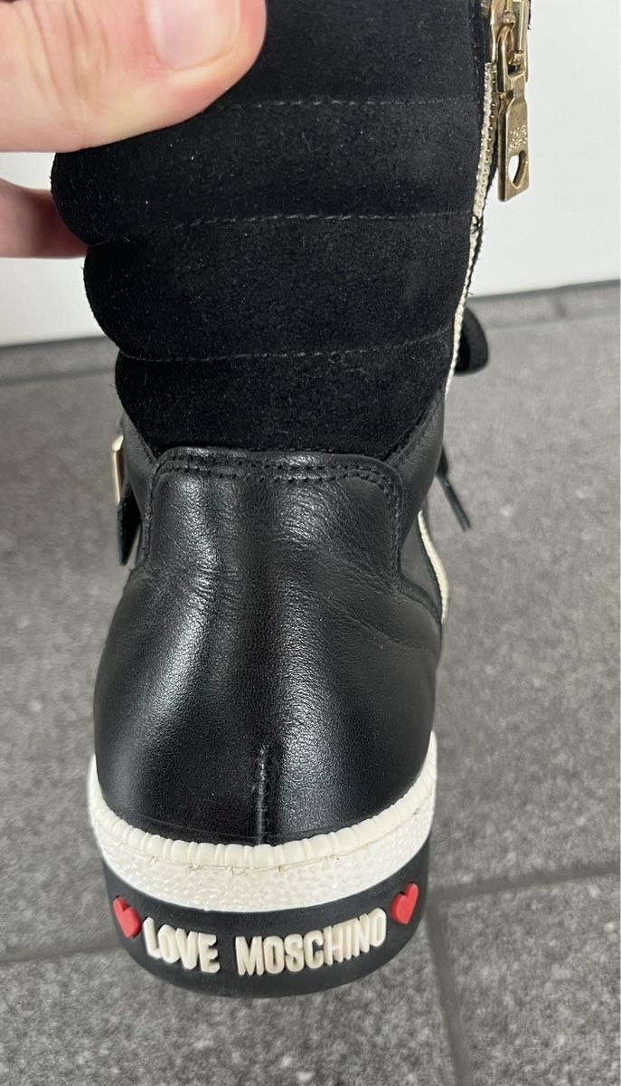 Moschino Scarpe da donna: Nagelneue Moschino Sneaker, Gr. 37 – Nuovo e nell'imballaggio originale da Hünenberg See venduto da spartakus02 6