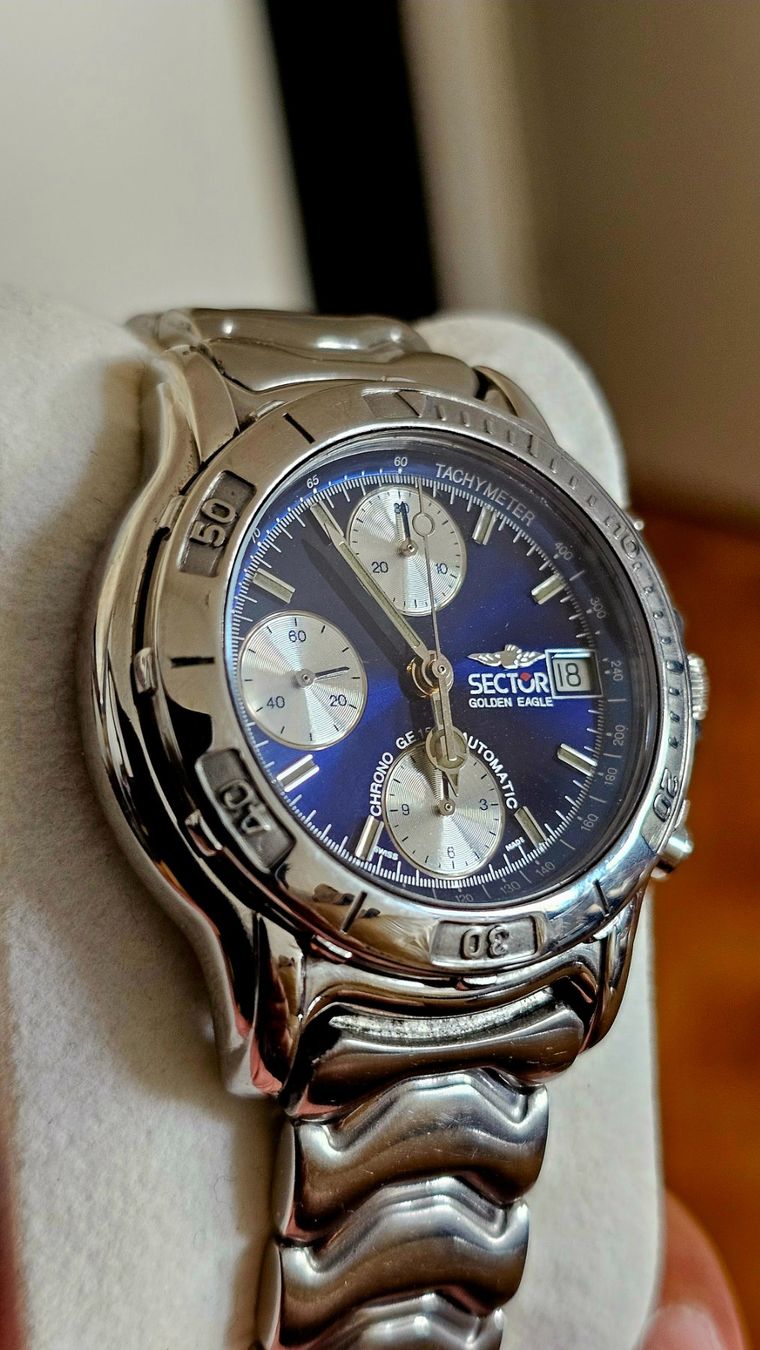 Sector Montres: 2 Sectors GE, 1 chrono Vajoux, 1 Automatic – D'occasion à vevey par Edwatch 3