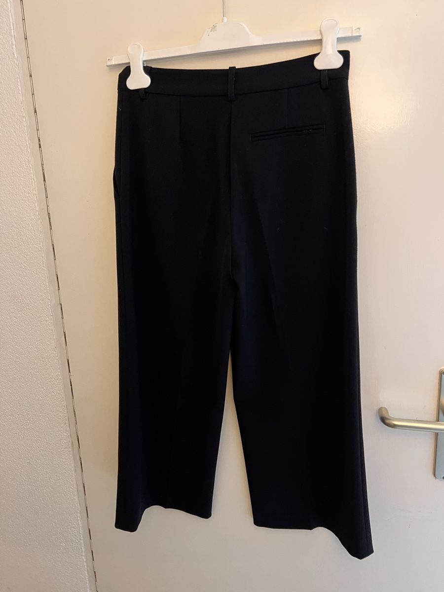 Pinko Pantaloni: Hose Pinko, Gr. 32/34, schwarz, weit – Usato da Solothurn venduto da Brini06 2