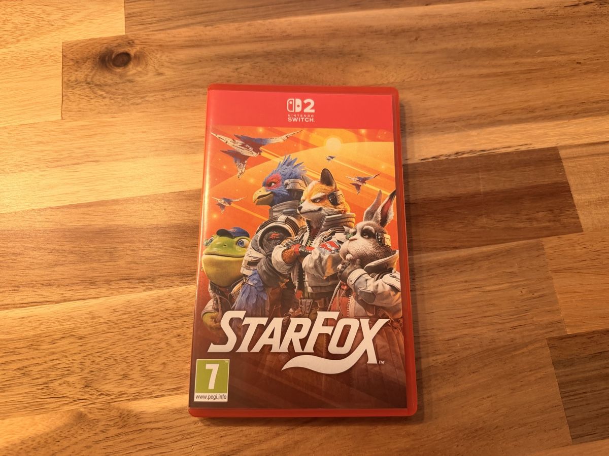 Nintendo Console: Switch 2 inkl. Pro Controller und Star Fox Spiel – Usato da Uster venduto da KingZimmi 2