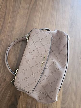 Michael Kors Handtasche altrosa mit Schulterriemen