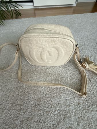 Tasche beige mit Fächer 