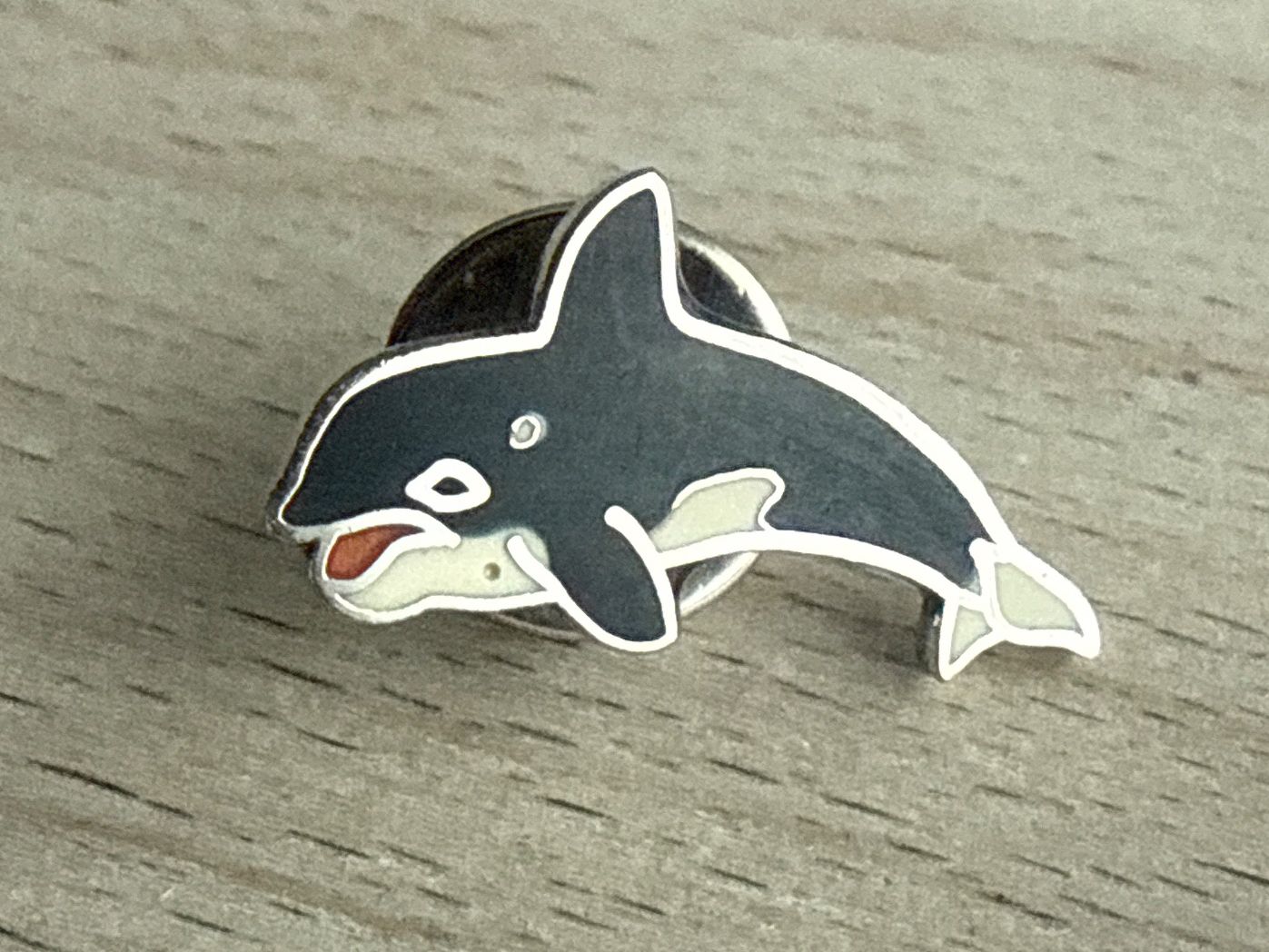 Placchette & Badge: Pin Orca Wal – Usato da Glattbrugg venduto da Schweigmatt