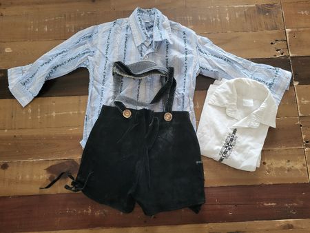 Trachten-Set für Kinder – Lederhose + 2 Hemden Gr. 92