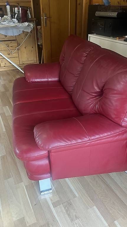 Divani: Ledersofa/Echtleder Rot – Usato da Schiers venduto da Valzeina 2