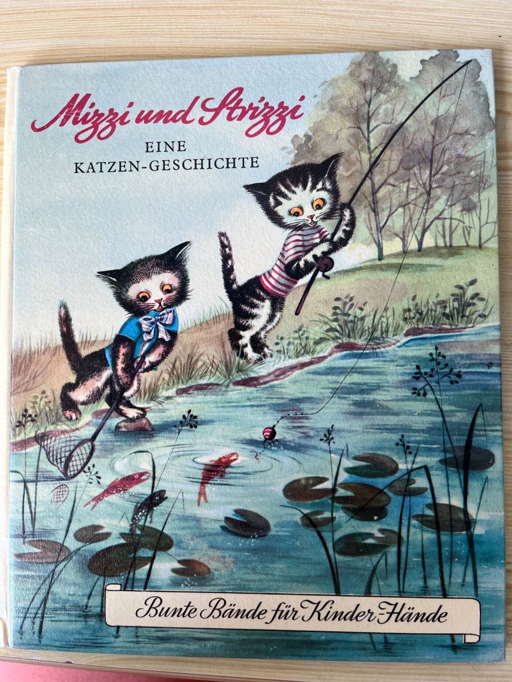 Libri: Mizzi und Strizzi - eine Katzengeschichte 1. Auflage 1949 – Nuovo (secondo la descrizione) da Würenlos venduto da Schnudi10