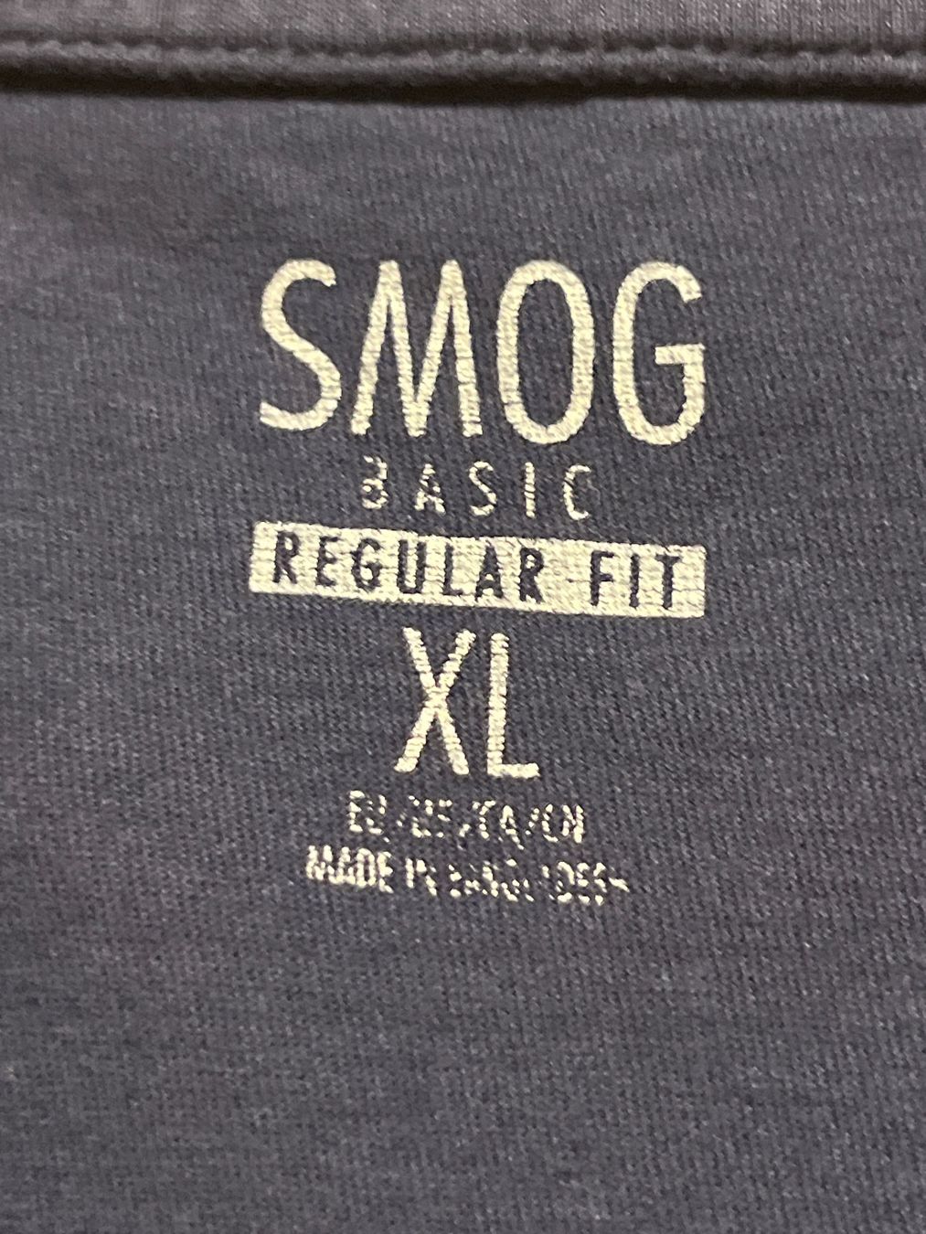 T-shirt: T-Shirt SMOG Basic Regular Fit Blau V-Ausschnitt XL – Usato da Hinterkappelen venduto da Kim1992 1