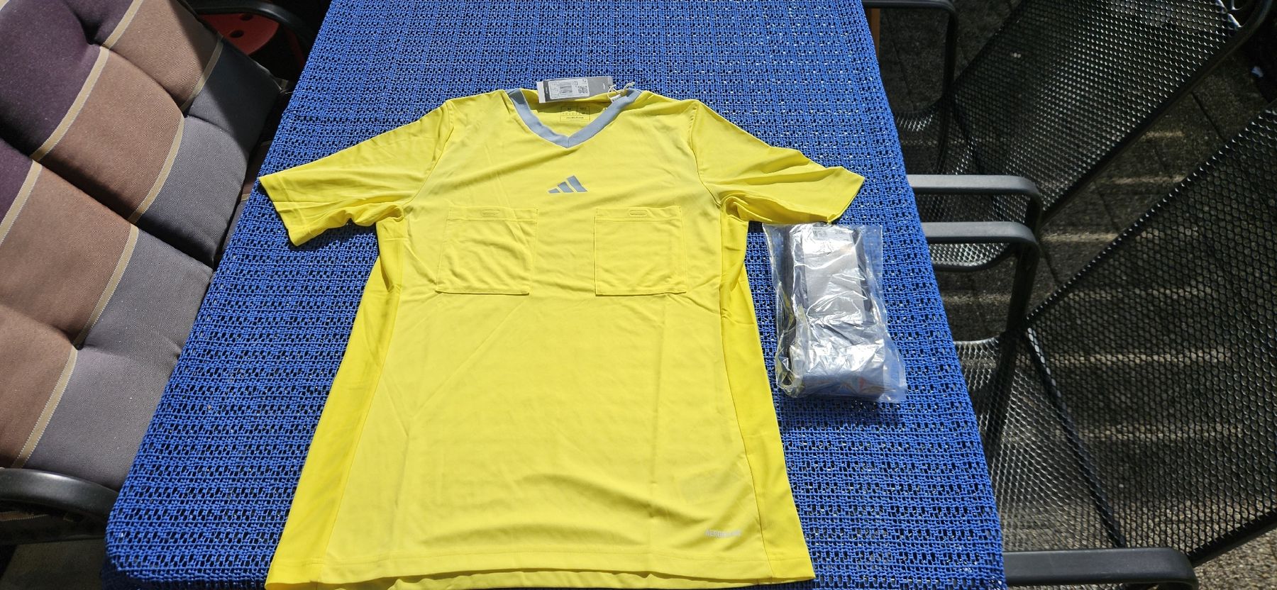 Canottiere & Pantaloni: Adidas Schiedsrichter  Gr. M – Usato da Kollbrunn venduto da Ignjat1211