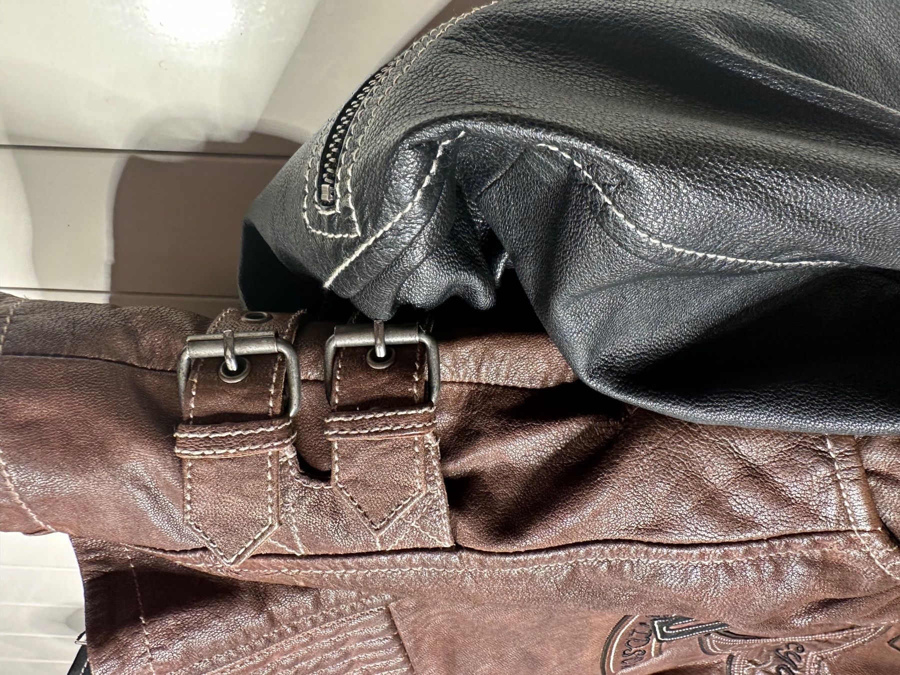Harley-Davidson Giacche: Harley Davidson Veste en cuir marron – Nuovo e nell'imballaggio originale da Onex venduto da eri_jx6q 2