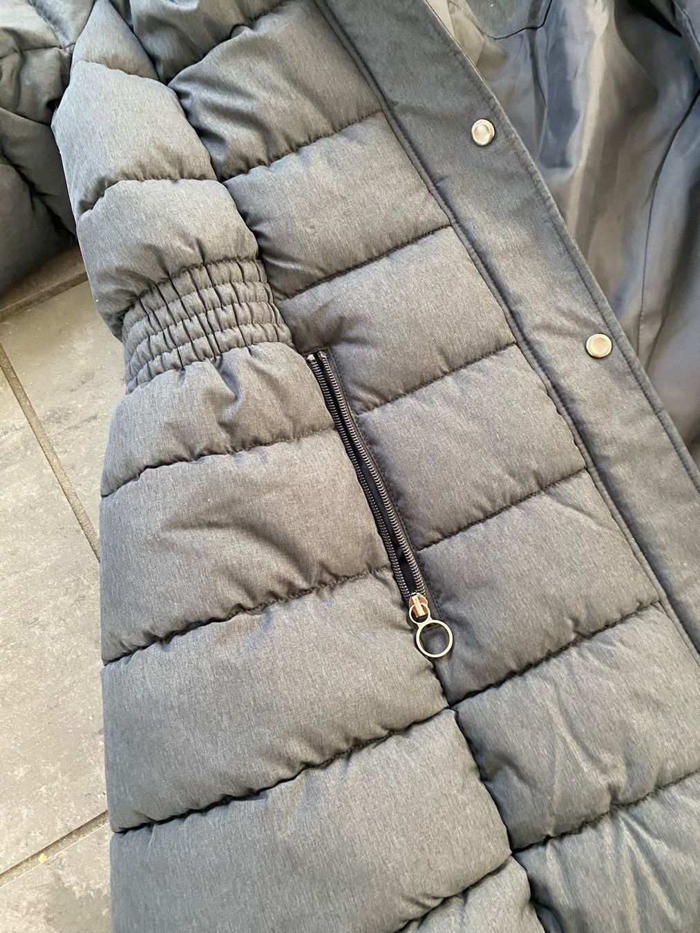 Only Giacche: Winterjacke Damen ONLY Gr. M, NEU! – Nuovo (secondo la descrizione) da Uster venduto da Aragog 3