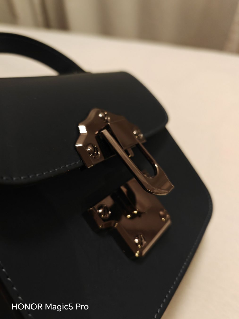 Taschen für Damen: Tasche – Gebraucht aus Birsfelden von mar_8957