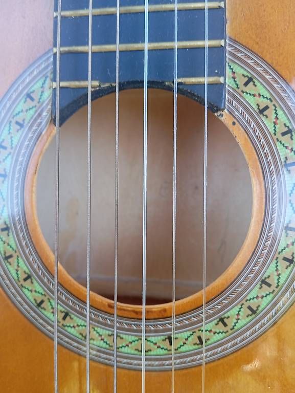 Musikinstrumente: Schüler Gitarre – Gebraucht aus Basel von Petergunn 4