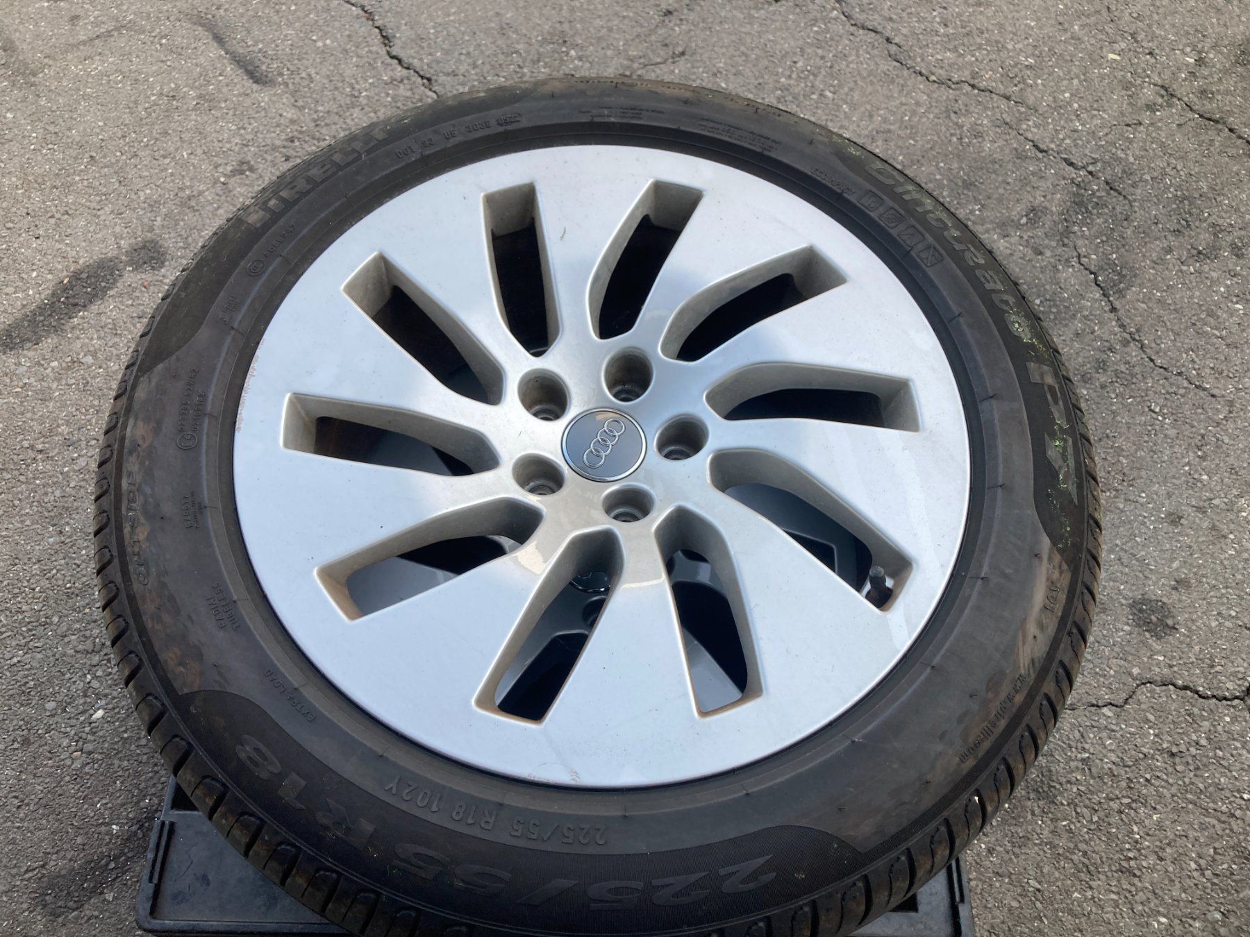 Audi Pneumatici & Ruote complete: Audi A7 Sommerräder 225/55R18 – Usato da Cham venduto da WB2223 3