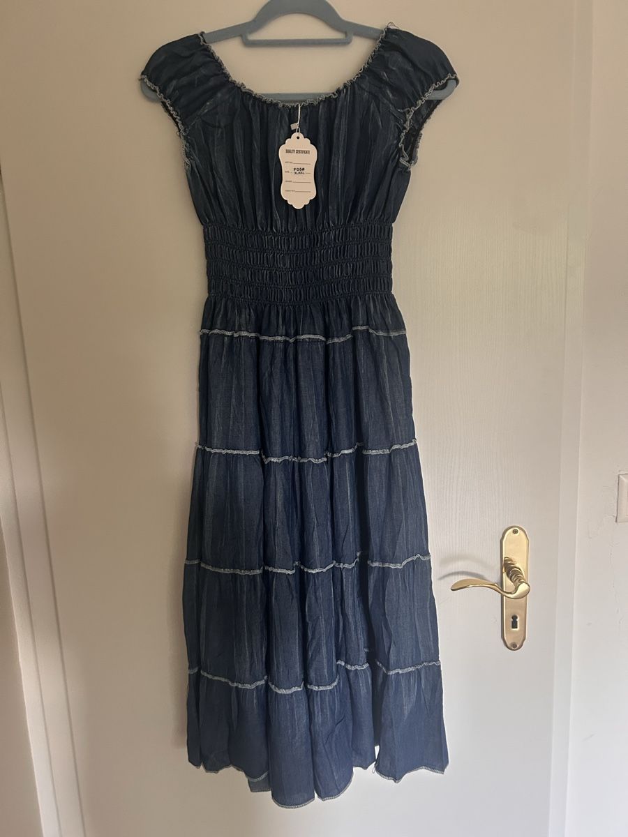 Robes: Kleid Jeansoptik Grösse S/M fabrikneu – Neuf avec emballage d'origine à adliswil par nene00 2