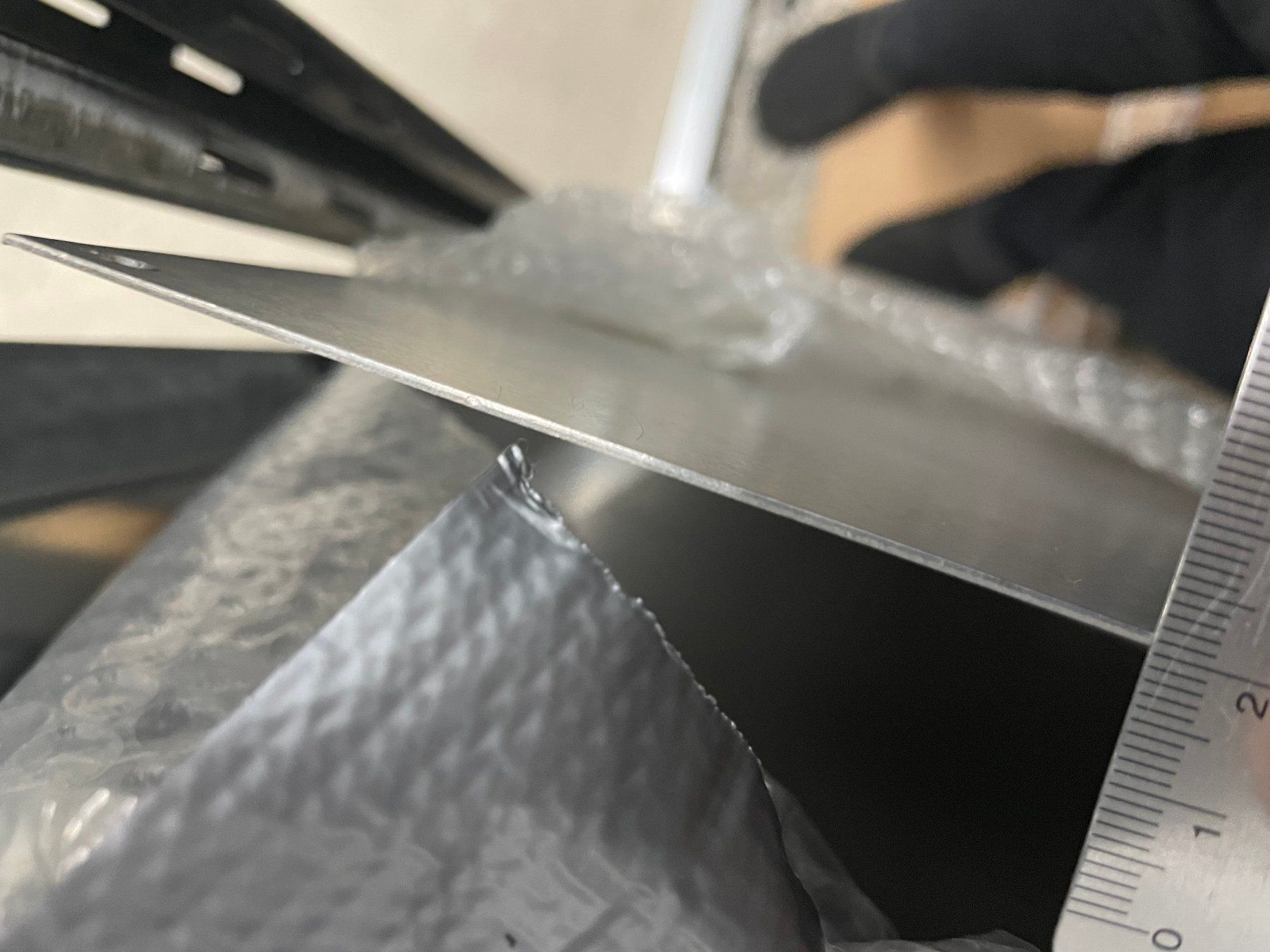 Ikea Kommoden: Aluminium Verdeck Rückseite IKEA Malm Kommode 4 Schubladen – Gebraucht aus Bern von Leer.gut 2