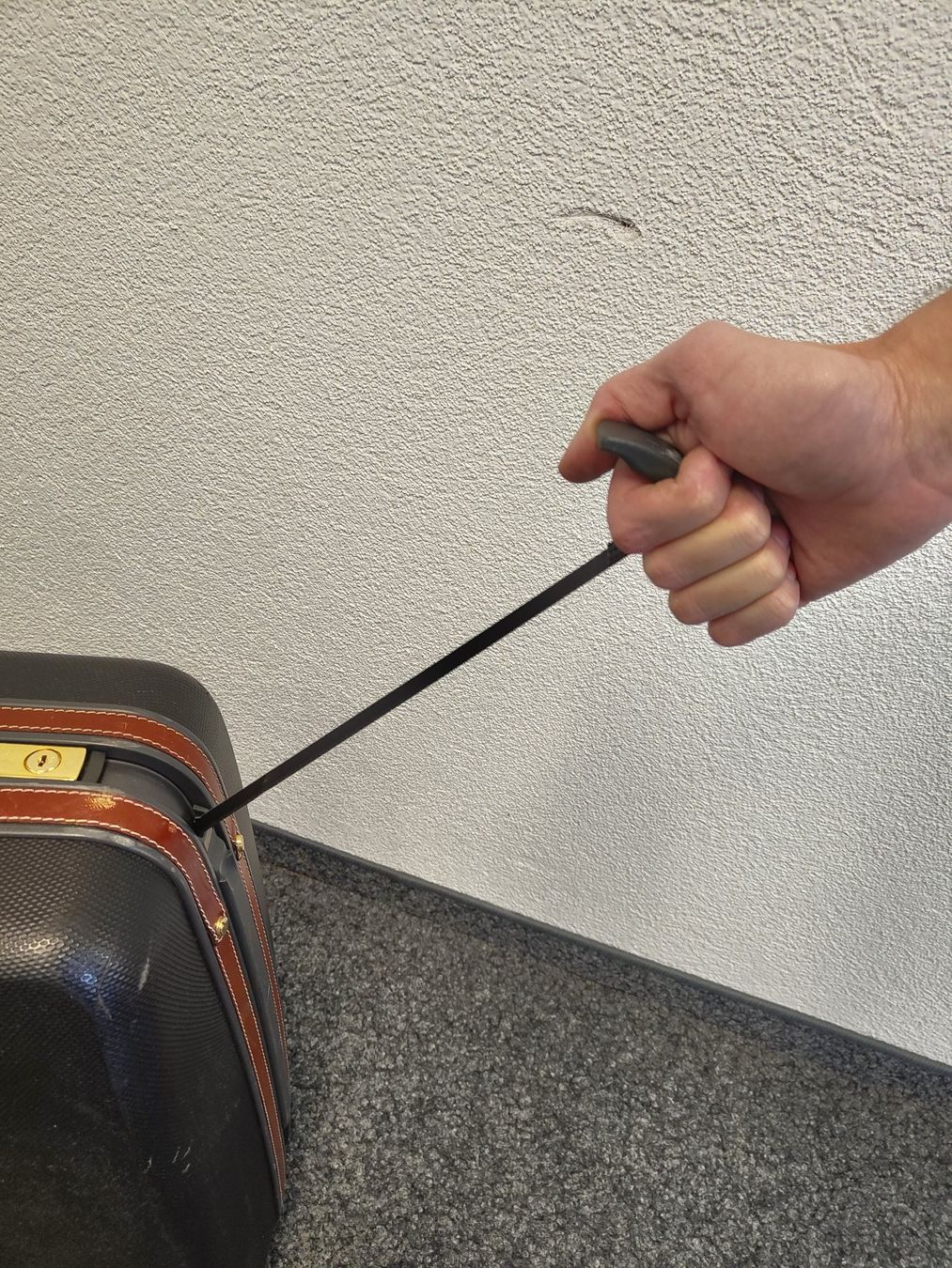 Samsonite Reisekoffer: Hartschalenkoffer von Samsonite aus den 80er komplett – Gebraucht aus Emmenbrücke von BlSi 4