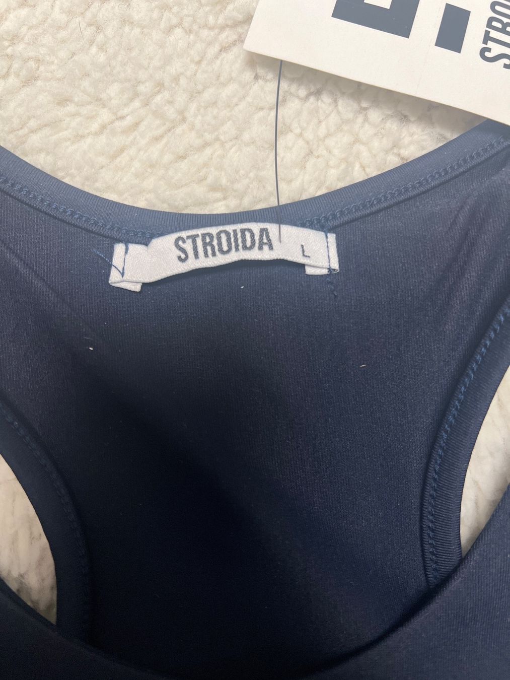 Tops: Brassière sport  taille L neuve – Neu und originalverpackt aus Chenens von anasantos90 2